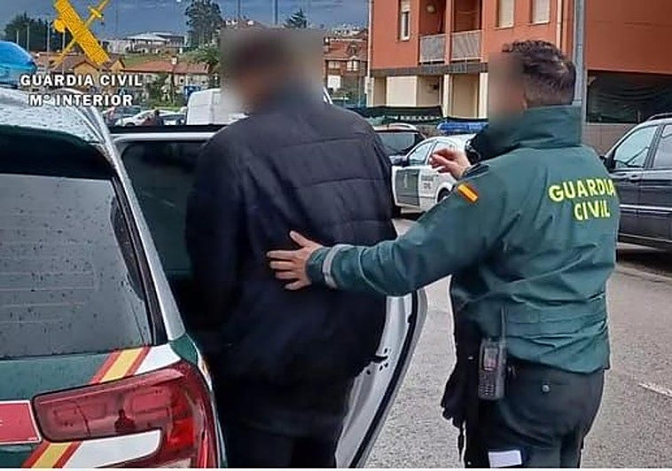 Detenido por romper los retrovisores y rayar un coche en Tordesillas